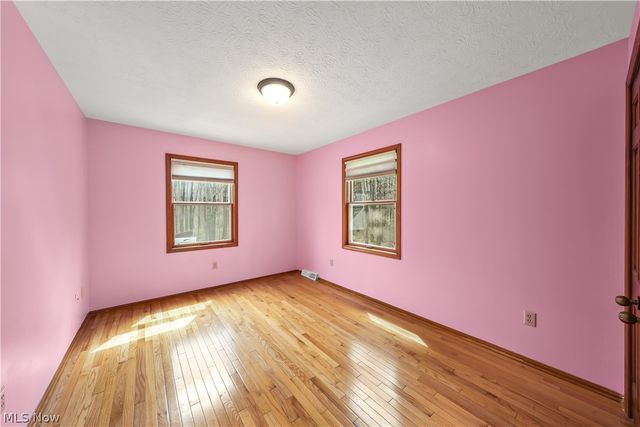 5300 Hayes Road, Ravenna, OH 44266