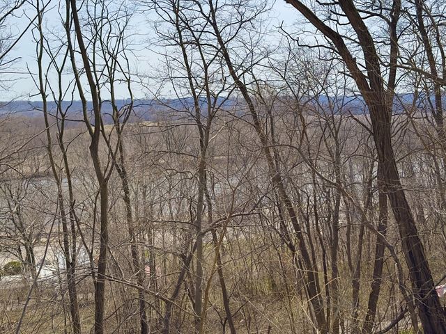 1704 Main Street, Peru, IL 61354