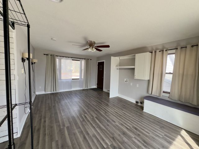 1704 Main Street, Peru, IL 61354