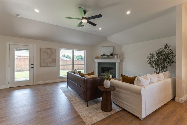 7528 NW 135th Street, Oklahoma City, OK 73142