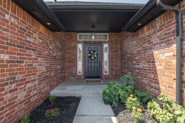 7528 NW 135th Street, Oklahoma City, OK 73142