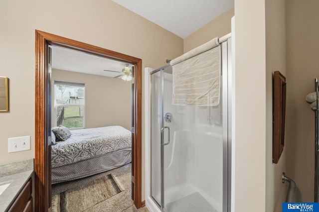 5642 Barrington Circle, Lincoln, NE 68516