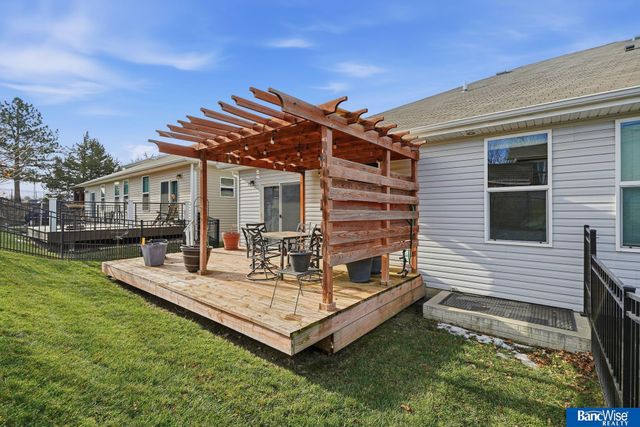5642 Barrington Circle, Lincoln, NE 68516