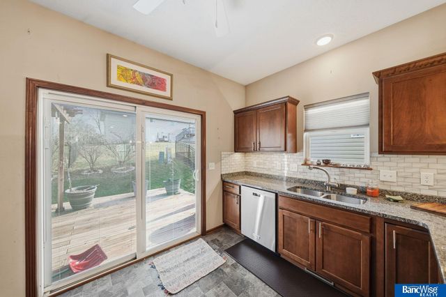 5642 Barrington Circle, Lincoln, NE 68516