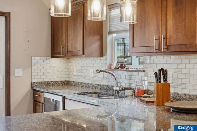 5642 Barrington Circle, Lincoln, NE 68516