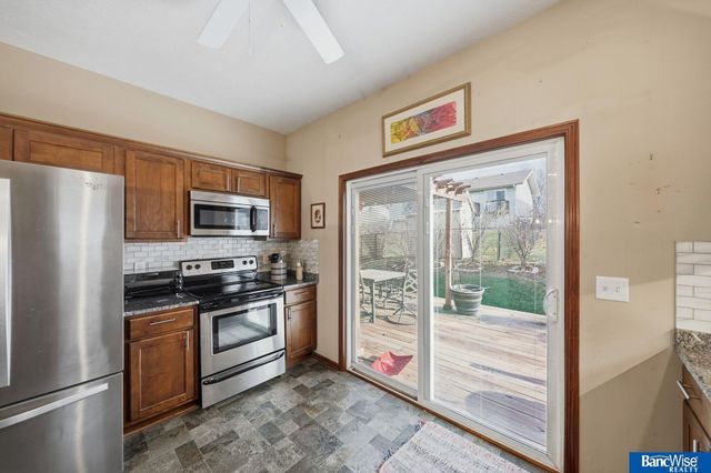 5642 Barrington Circle, Lincoln, NE 68516