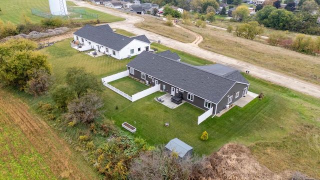 234 Watertower CIRCLE, Iron Ridge, WI 53035