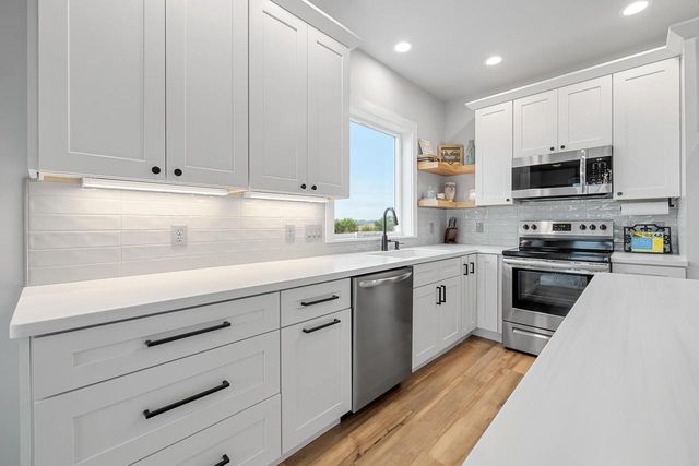 234 Watertower CIRCLE, Iron Ridge, WI 53035