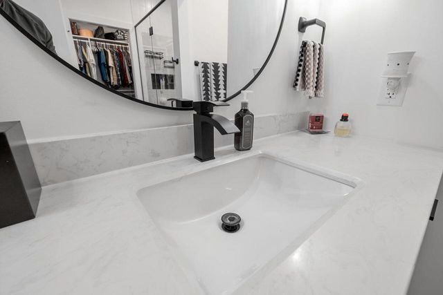 234 Watertower CIRCLE, Iron Ridge, WI 53035