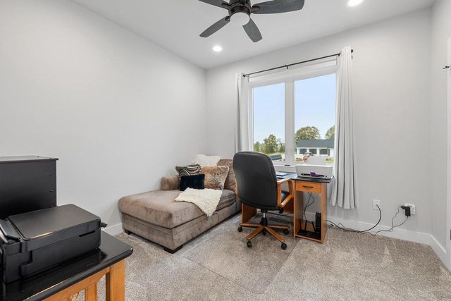 234 Watertower CIRCLE, Iron Ridge, WI 53035