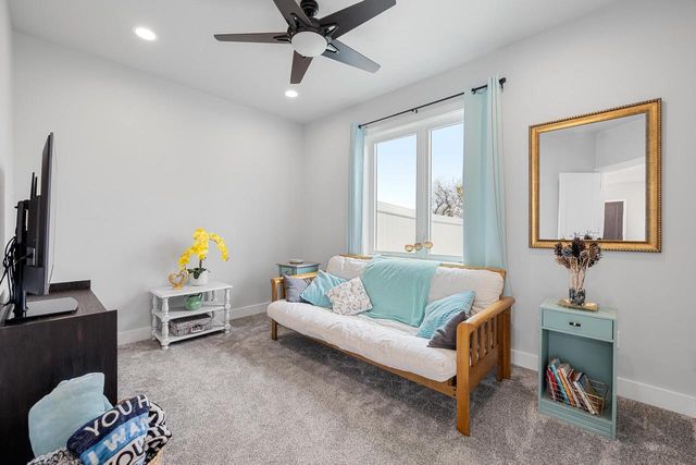 234 Watertower CIRCLE, Iron Ridge, WI 53035