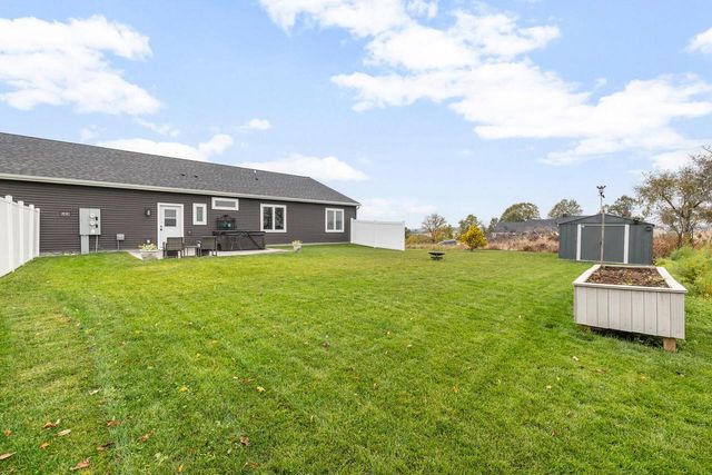 234 Watertower CIRCLE, Iron Ridge, WI 53035