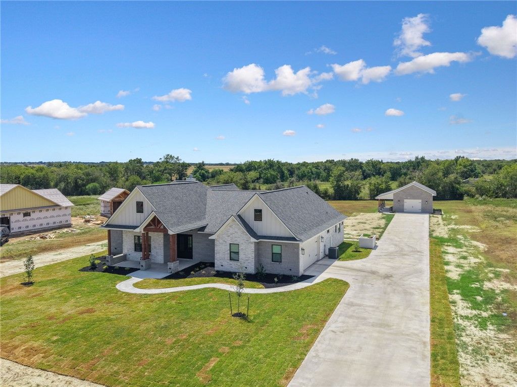 4677 Deadwood Lane, Bryan, TX 77808 — photo 2