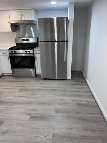 1872 Commonwealth Ave -A, Boston, MA 02135