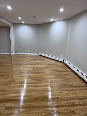 1872 Commonwealth Ave -A, Boston, MA 02135