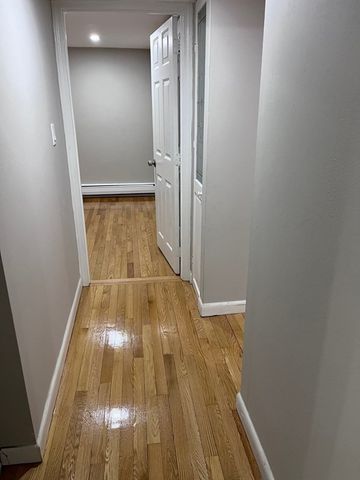 1872 Commonwealth Ave -A, Boston, MA 02135