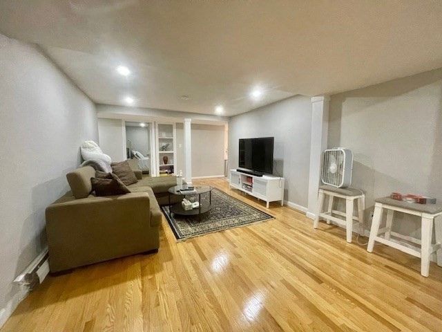 1872 Commonwealth Ave -A, Boston, MA 02135