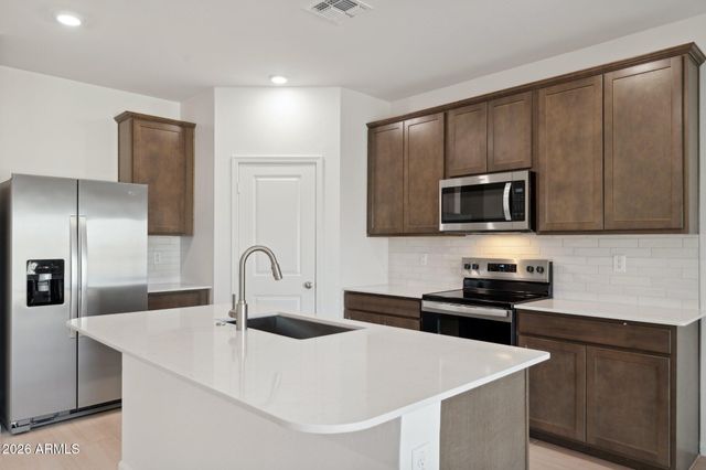 25426 W BOWKER Street, Buckeye, AZ 85326