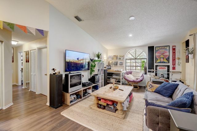 5091 Splendido Court N, Boynton Beach, FL 33437