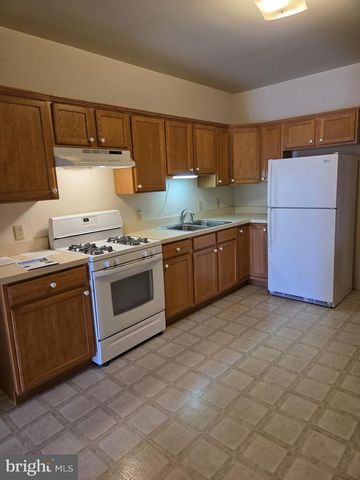 415 W KING ST, Lancaster, PA 17603