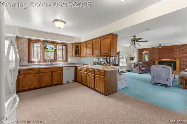 23312 E Fairway Drive, Trenton, MI 48183