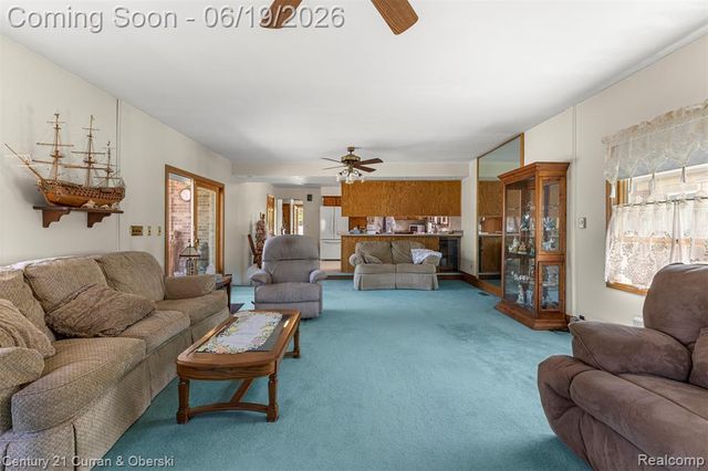 23312 E Fairway Drive, Trenton, MI 48183