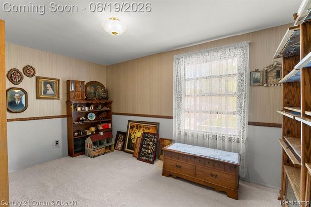 23312 E Fairway Drive, Trenton, MI 48183