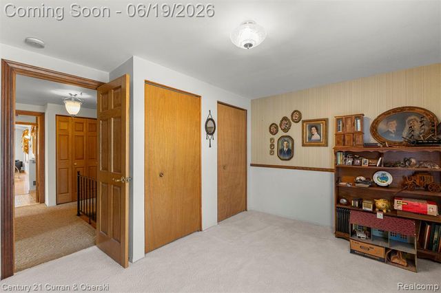23312 E Fairway Drive, Trenton, MI 48183