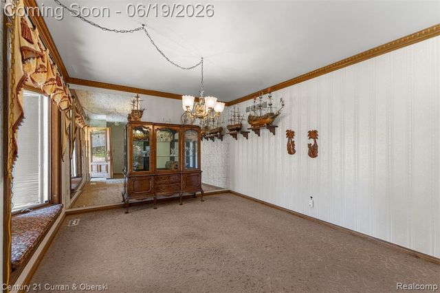 23312 E Fairway Drive, Trenton, MI 48183