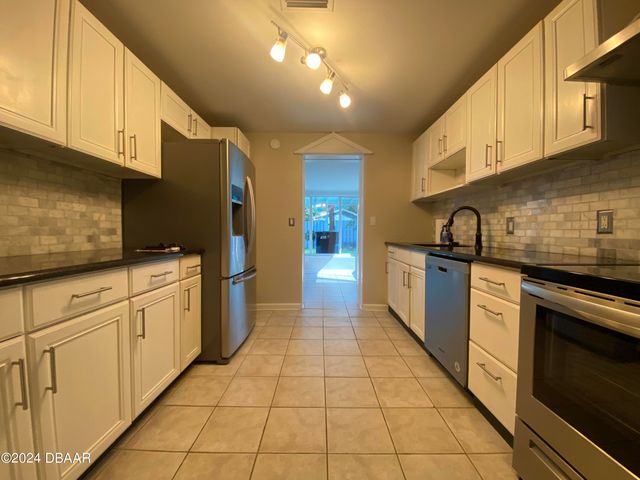 28 River Shore Drive, Ormond Beach, FL 32176