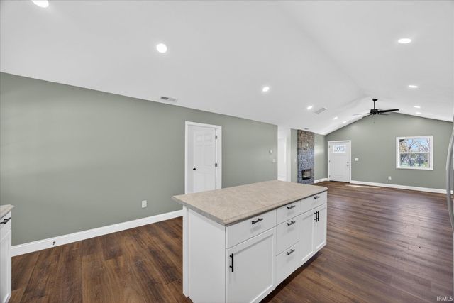 14644 W County RD 400, Linton, IN 47441