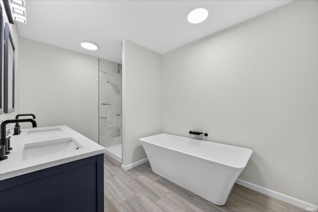 14644 W County RD 400, Linton, IN 47441