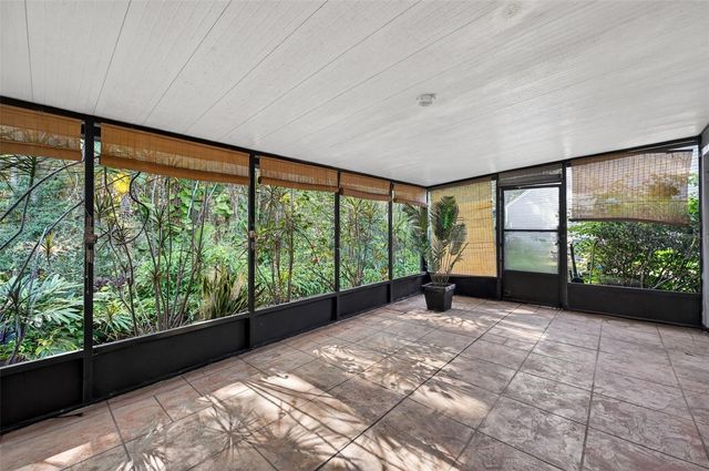 5812 RED CEDAR LANE, Tampa, FL 33625