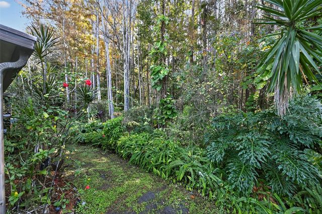 5812 RED CEDAR LANE, Tampa, FL 33625