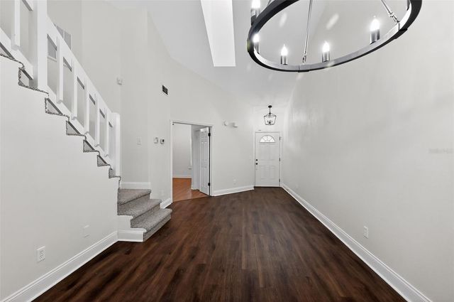 5812 RED CEDAR LANE, Tampa, FL 33625