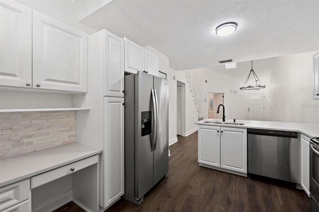 Image 17 of property listing at 5812 RED CEDAR LANE, Tampa, FL 33625