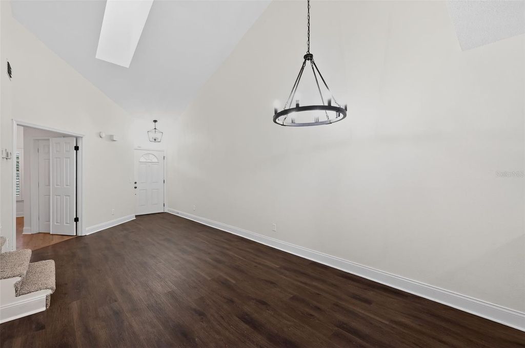 Image 26 of property listing at 5812 RED CEDAR LANE, Tampa, FL 33625