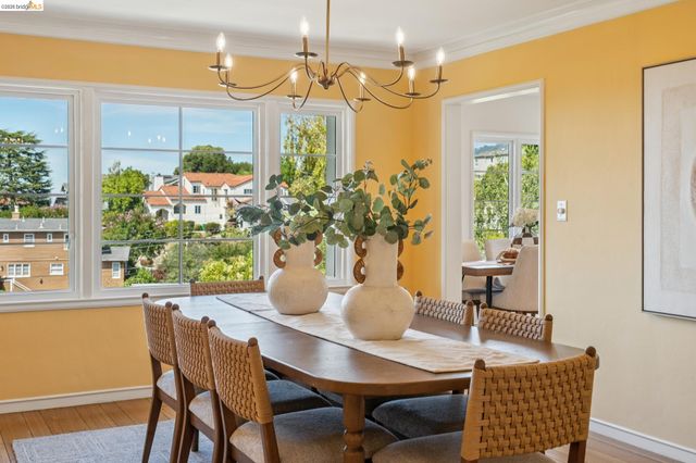 5235 Harbord Dr, Oakland, CA 94618