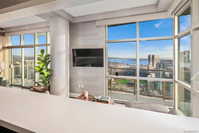 800 The Mark Ln 2801, San Diego, CA 92101