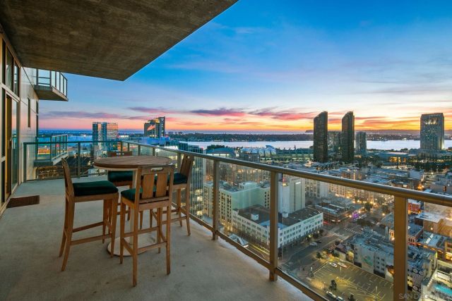 800 The Mark Ln 2801, San Diego, CA 92101