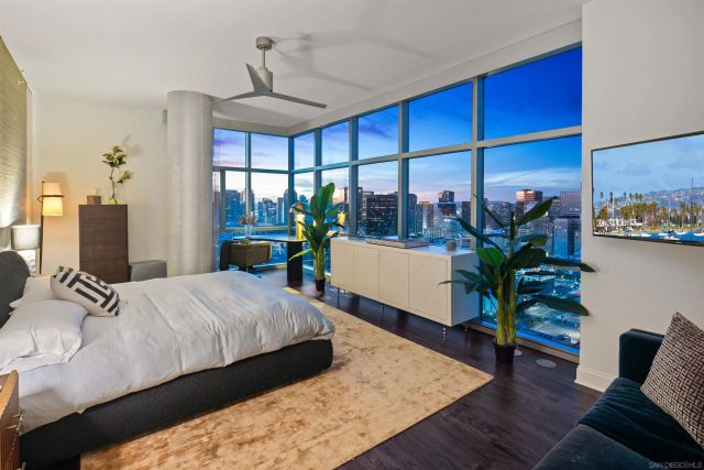 800 The Mark Ln 2801, San Diego, CA 92101