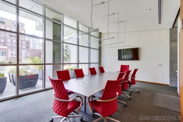 800 The Mark Ln 2801, San Diego, CA 92101