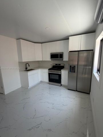 1230 NW 135th St, North Miami, FL 33167