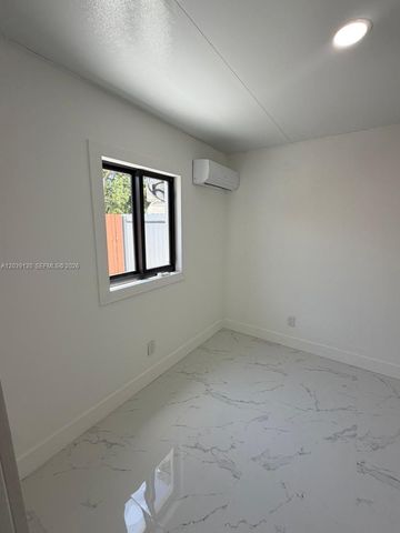 1230 NW 135th St, North Miami, FL 33167