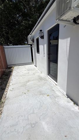 1230 NW 135th St, North Miami, FL 33167