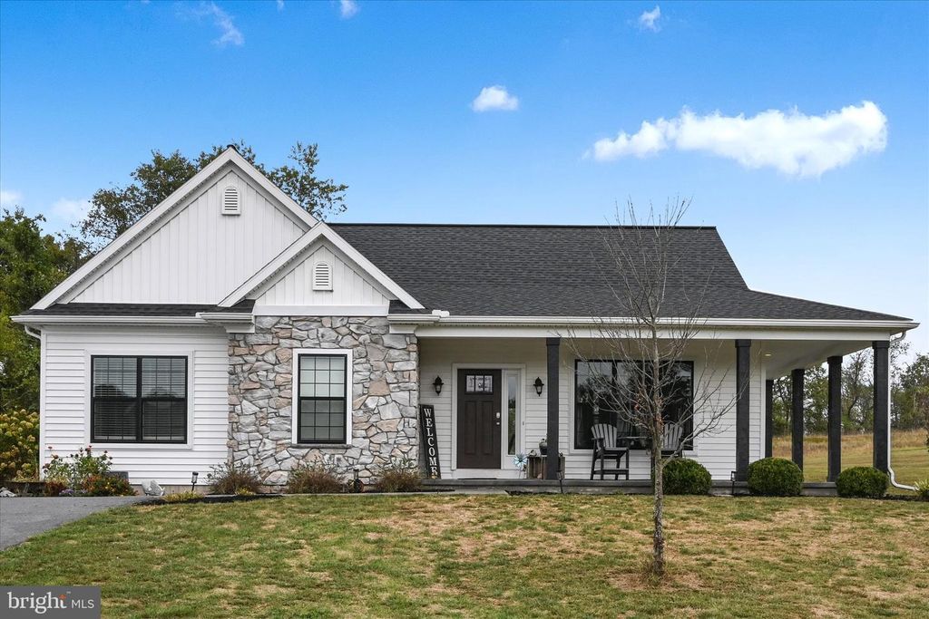 376 N HOERNERSTOWN RD, Harrisburg, PA 17111