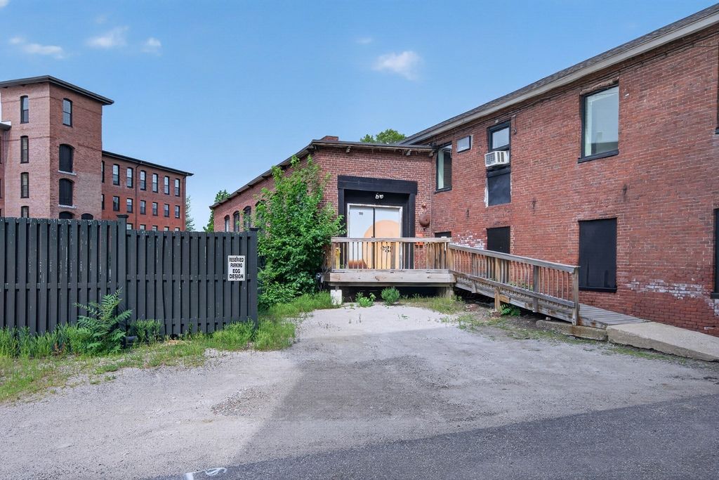 144 Moody Street, Building 19 Rear, Waltham, MA 02453