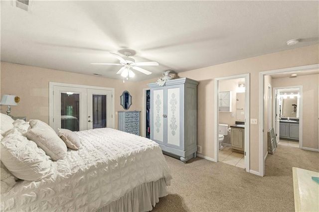 1528 Legend Trail Drive A, Lawrence, KS 66047