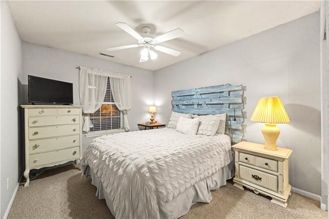 1528 Legend Trail Drive A, Lawrence, KS 66047