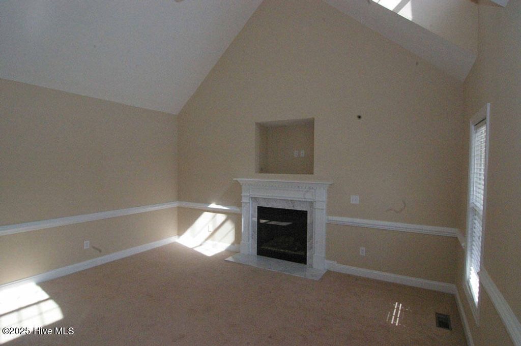 1000 Sebring Drive, Winterville, NC 28590